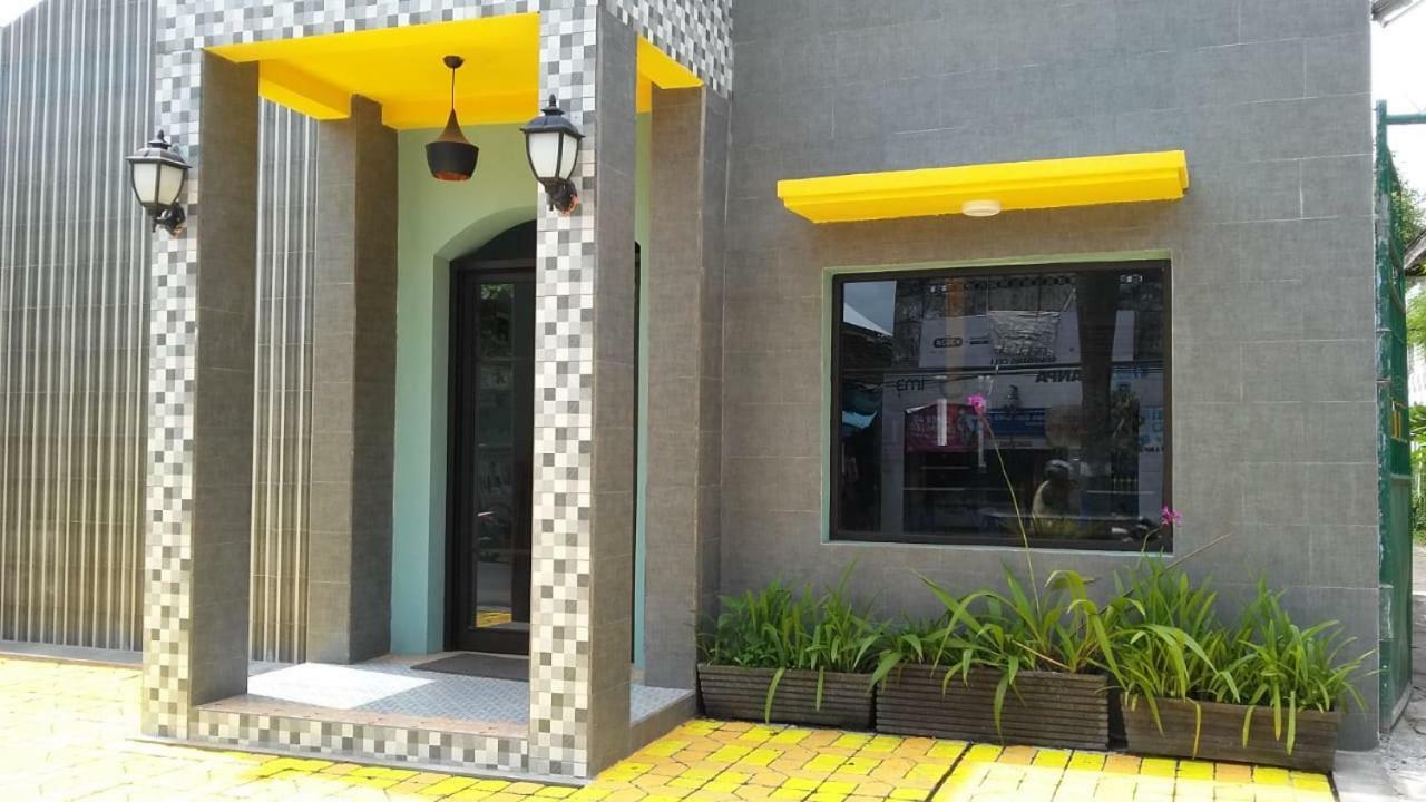 Isro Guesthouse Syariah Kepanjen 외부 사진