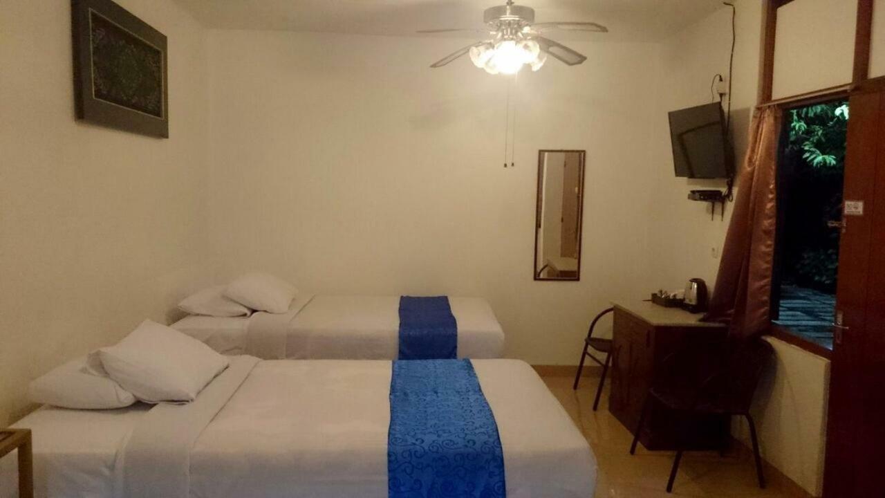 Isro Guesthouse Syariah Kepanjen 외부 사진