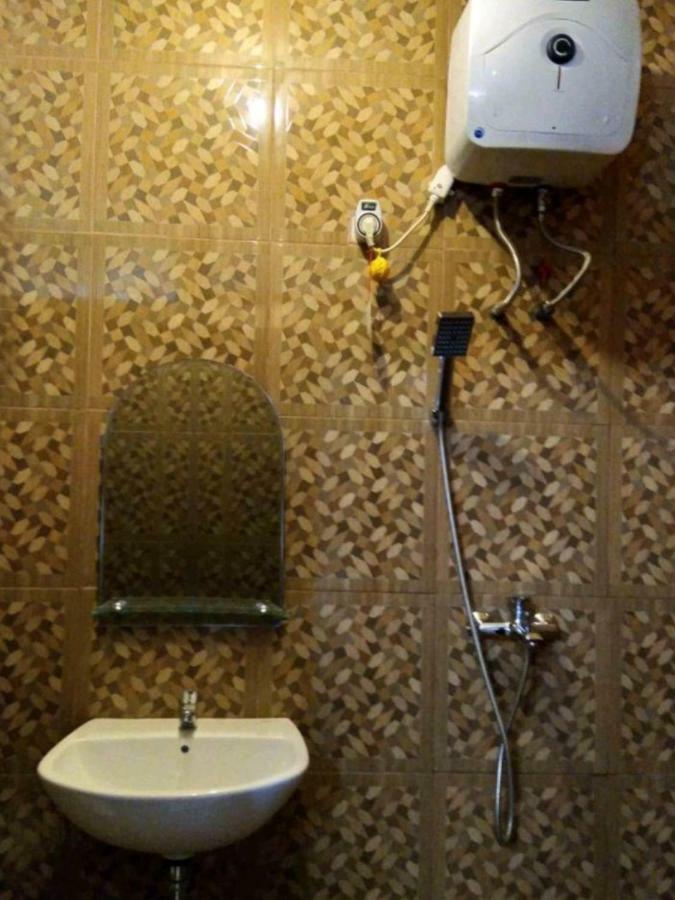 Isro Guesthouse Syariah Kepanjen 객실 사진